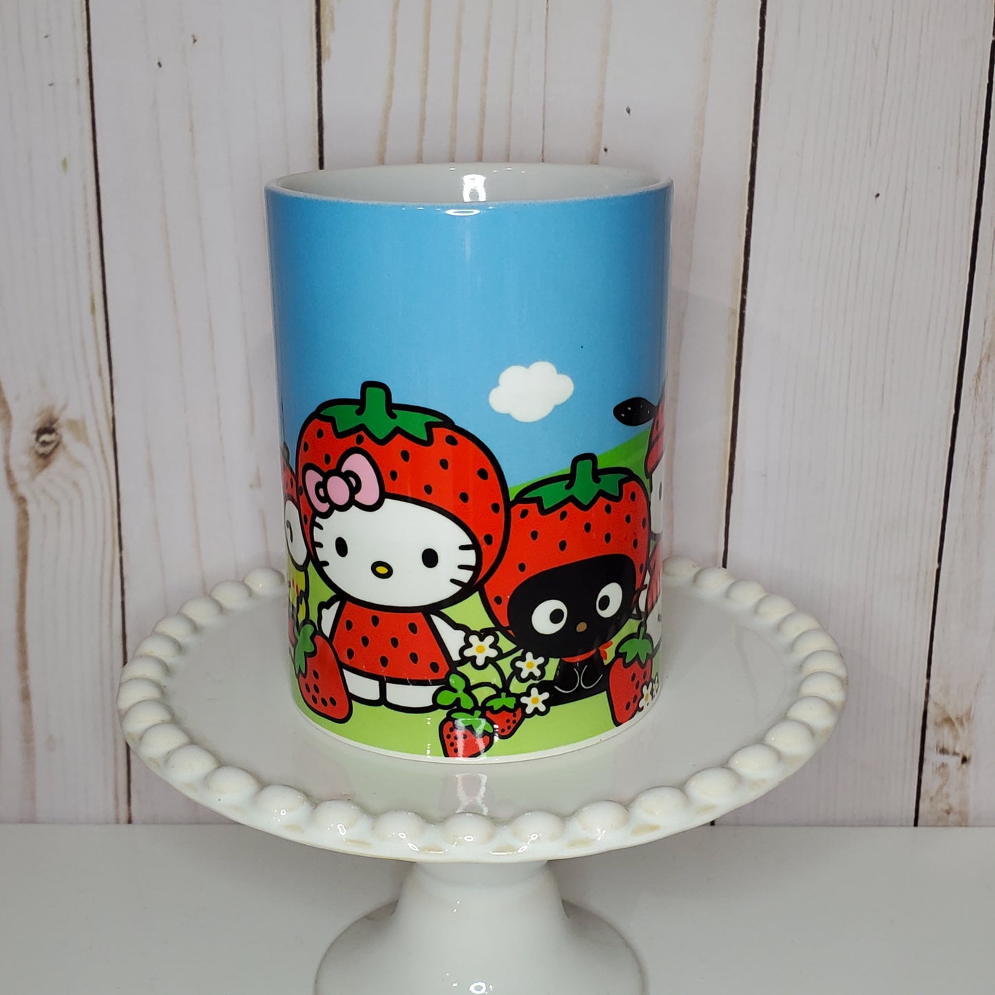 Hello Kitty and friends as strawberries. (Customizable)